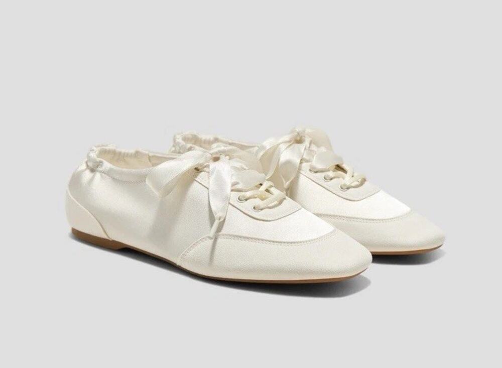 NEW Dolce Vita Cristina Satin Suede Sneakerina Ballet Flats Ivory Size 9.5